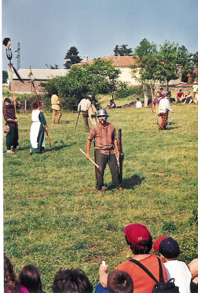arv2002-03.jpg